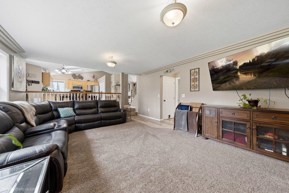 4318 East Winfield Road Mead, WA 99021 - Photo 8 of 33