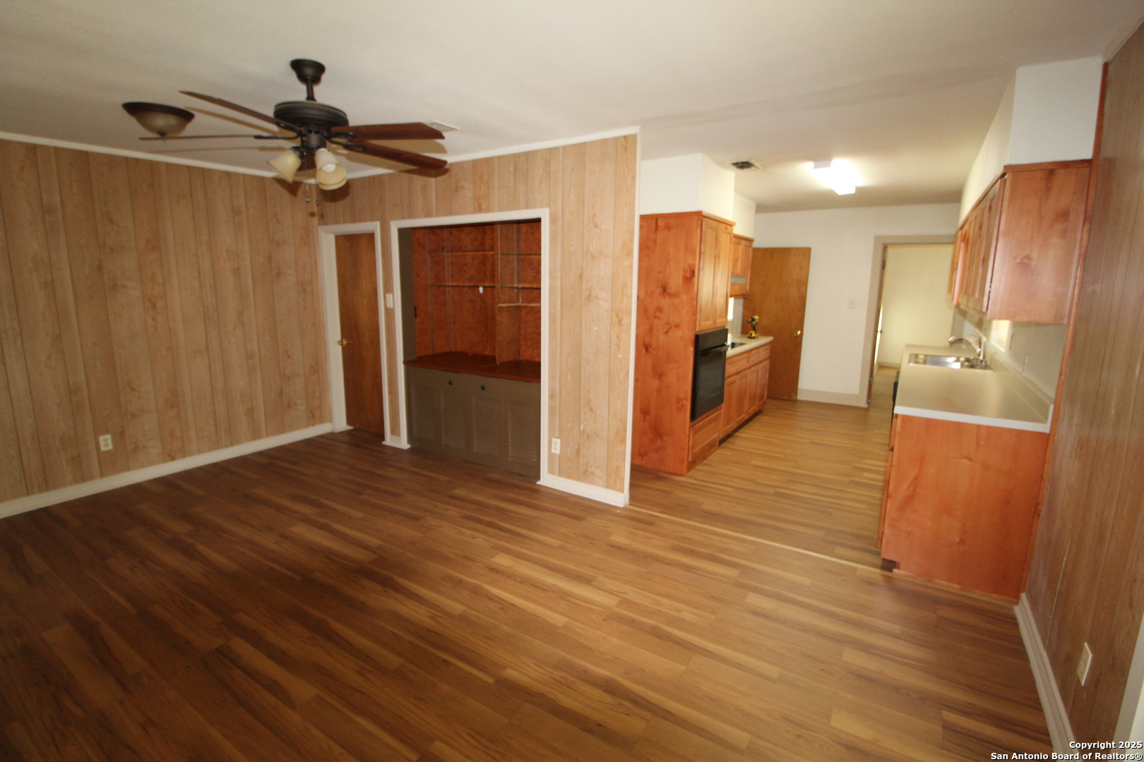 15331 Cottage Street Lytle, TX 78052 - Photo 12 of 25 Gallery Image 12