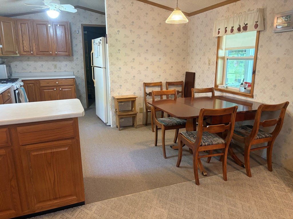 16148 Holbrook Road Pleasantville, PA 16341 - Photo 4 of 33
