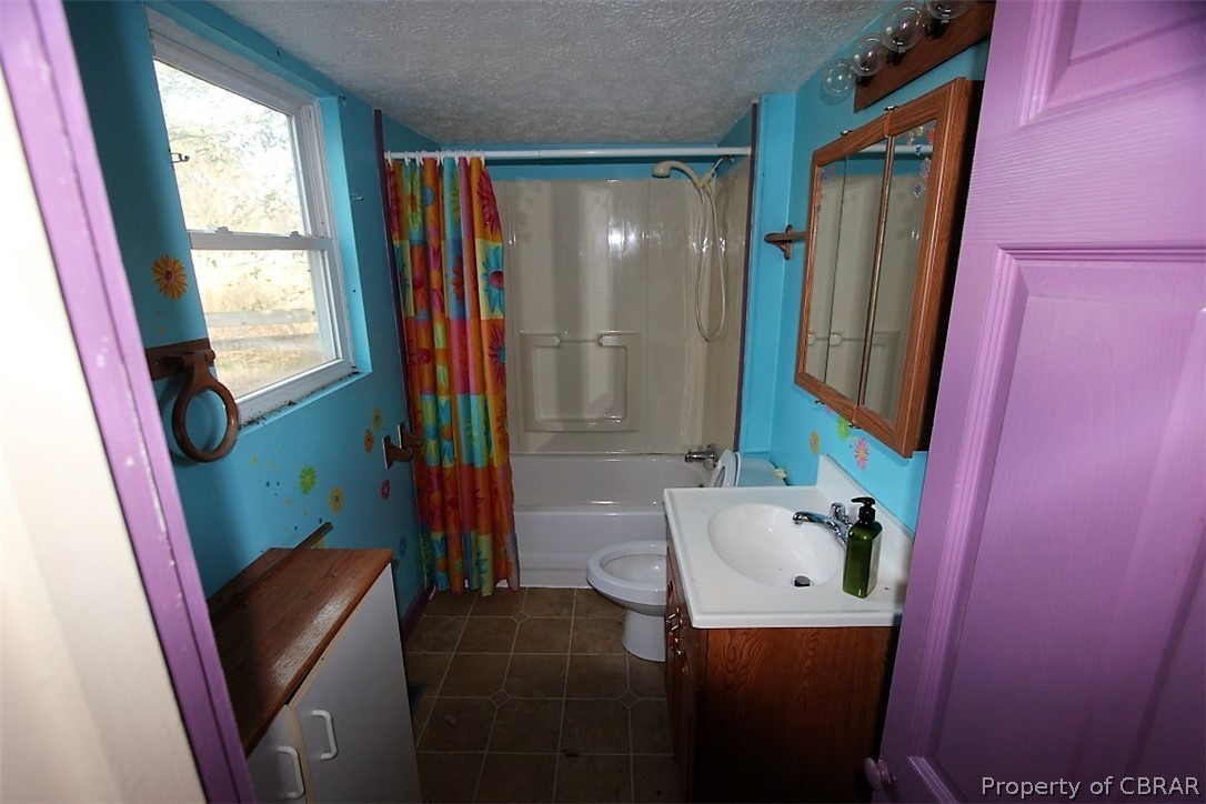 6769 Williams Landing Road Hayes, VA 23072 - Photo 15 of 20
