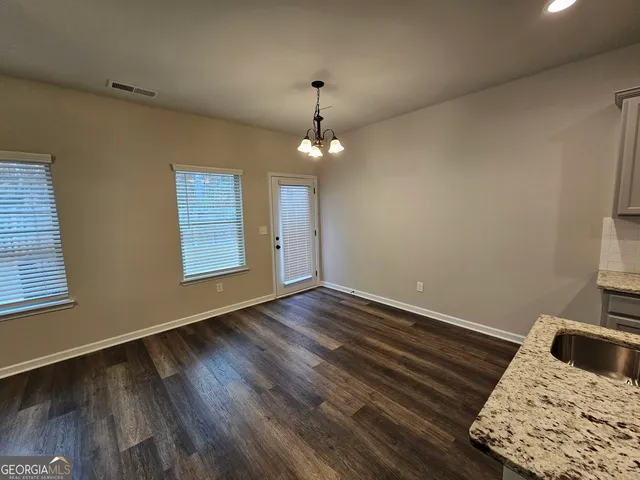 $1,800 | 6056 Oak Bend Court, Riverdale, GA 30296