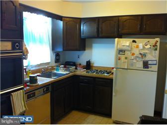 3995 Constance Road Philadelphia, PA 19114 - Photo 5 of 10 Kitchen
