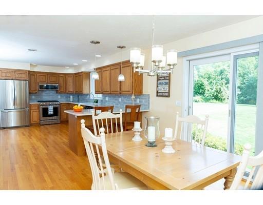 104 Juniper Road Holliston, MA 01746 - Photo 11 of 37