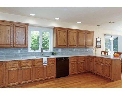 104 Juniper Road Holliston, MA 01746 - Photo 16 of 37