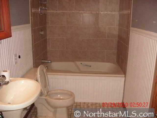 8030 Groveland Road Mounds View, MN 55112 - Photo 6 of 10