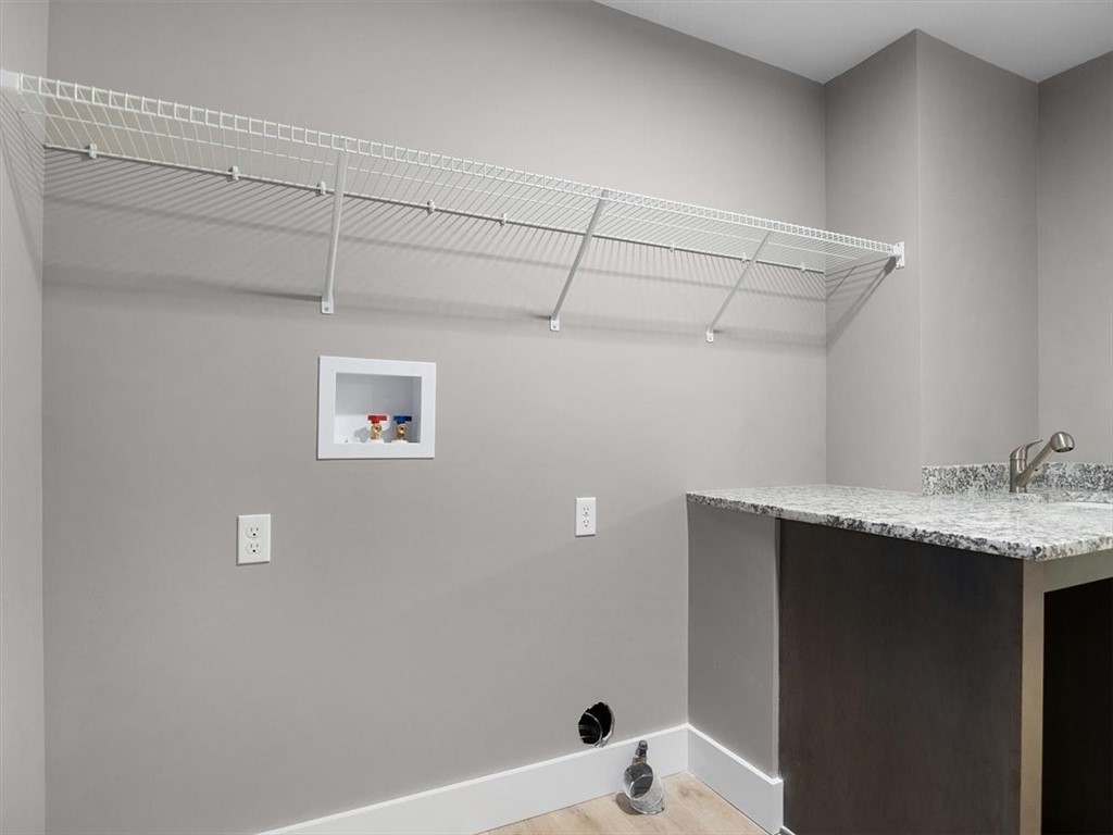 6648 Lakeside Road Ontario, NY 14519 - Photo 28 of 42 Laundry Room
