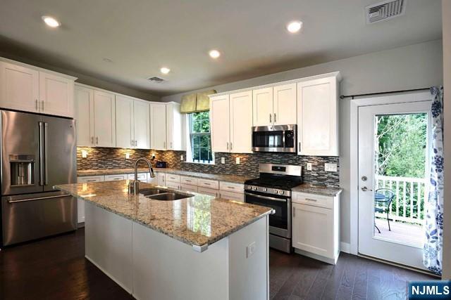 1802 Devon Lane Rockaway, NJ 07866 - Photo 5 of 28