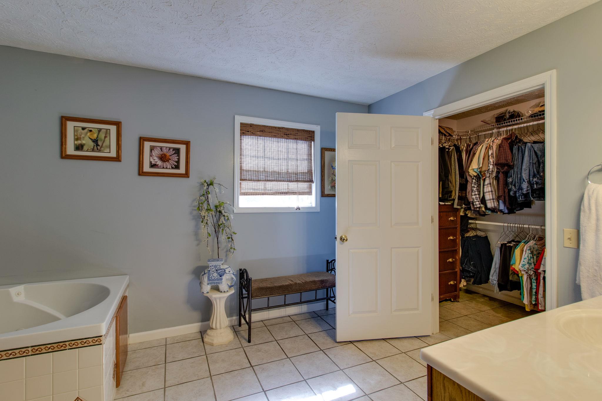 450 Cathey Road Wartrace, TN 37183 - Photo 17 of 30 HUGE walk in closet