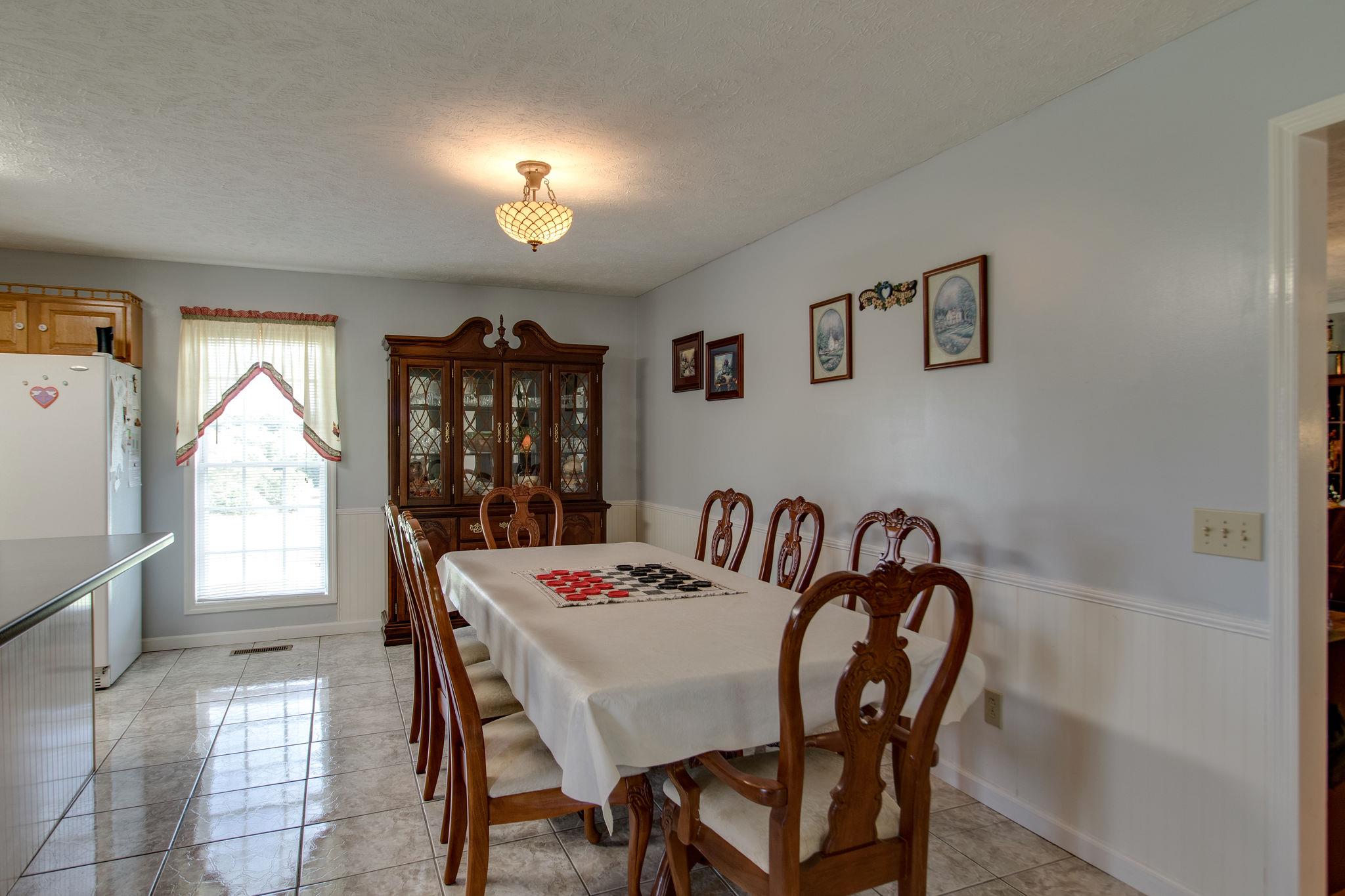 450 Cathey Road Wartrace, TN 37183 - Photo 9 of 30 LARGE dining room area!