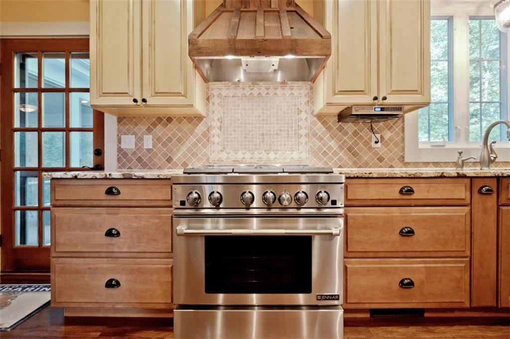 43 Summit Street Portland, ME 04103 - Photo 13 of 35 6 burner gas Jenn Air cook top with...