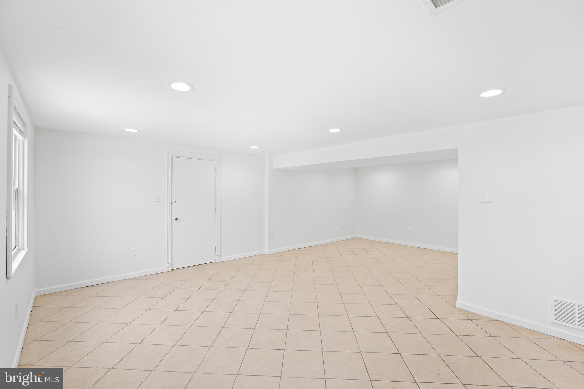 6903 Fawncrest Drive Capitol Heights, MD 20743 - Photo 2 of 36 a view of an empty room