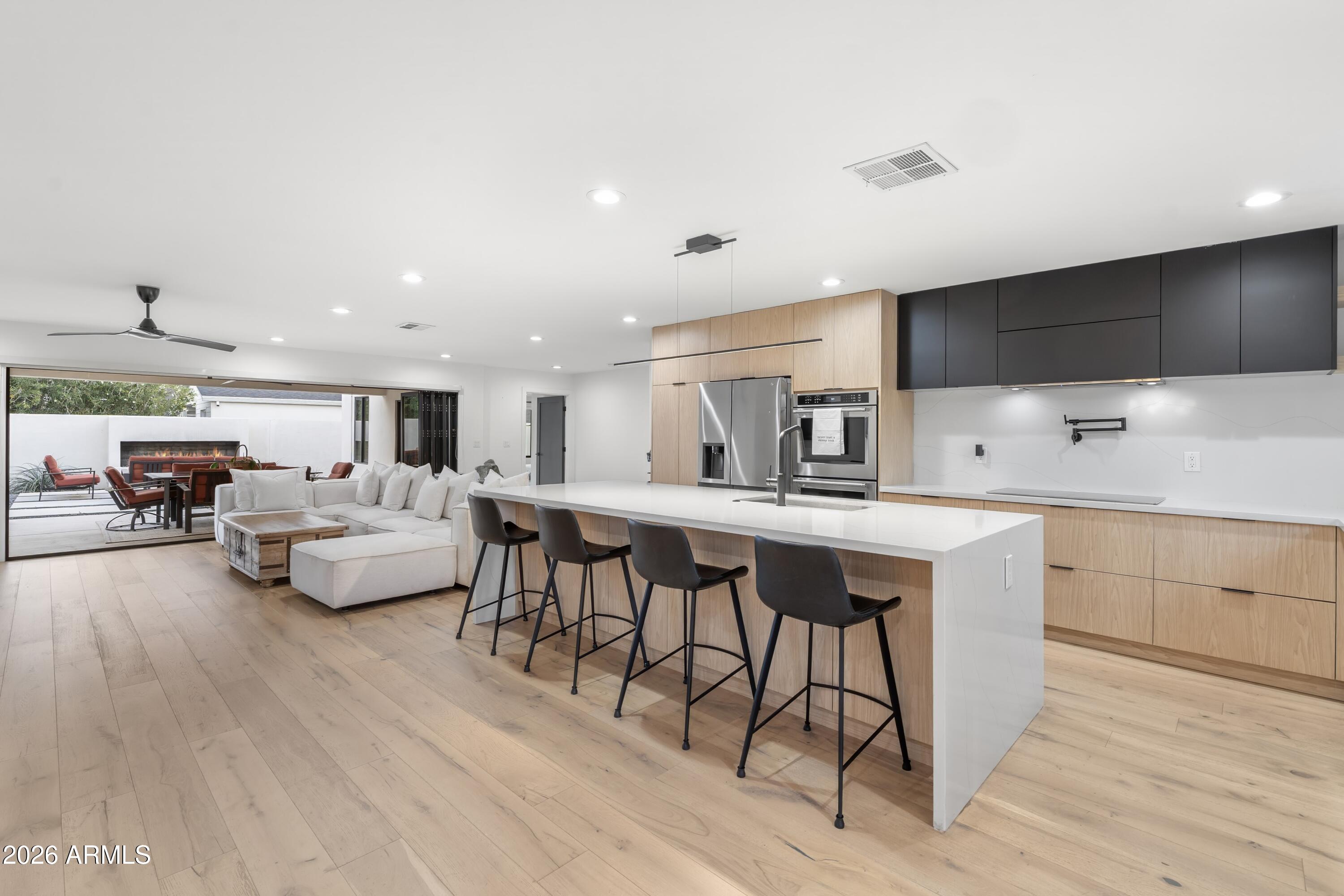 4639 East Osborn Road Phoenix, AZ 85018 - Photo 10 of 58 025_Kitchen