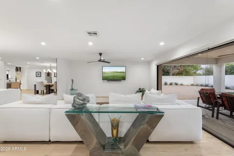 $2,000,000 | 4639 East Osborn Road, Phoenix, AZ 85018