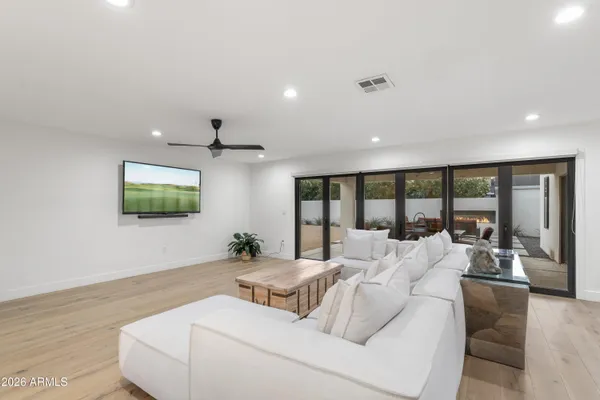 $2,000,000 | 4639 East Osborn Road, Phoenix, AZ 85018