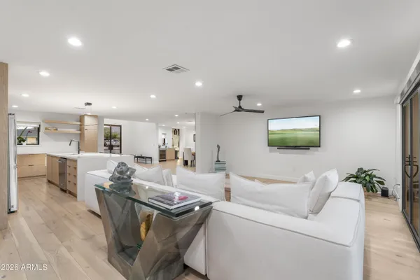 $2,000,000 | 4639 East Osborn Road, Phoenix, AZ 85018