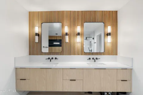 $2,000,000 | 4639 East Osborn Road, Phoenix, AZ 85018