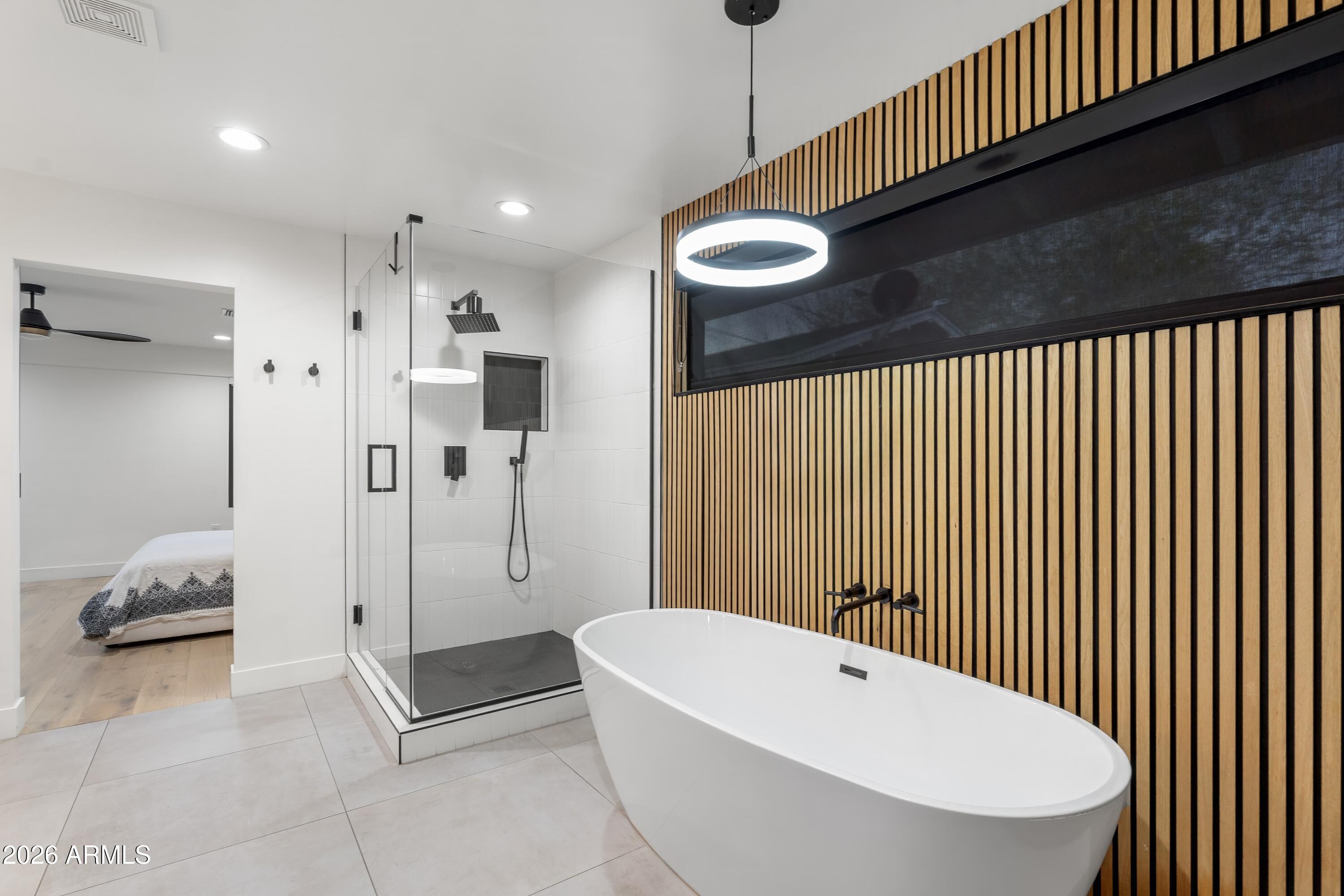 4639 East Osborn Road Phoenix, AZ 85018 - Photo 33 of 58 050_Primary Bathroom