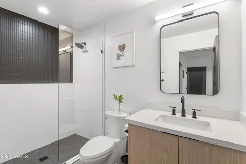 $2,000,000 | 4639 East Osborn Road, Phoenix, AZ 85018