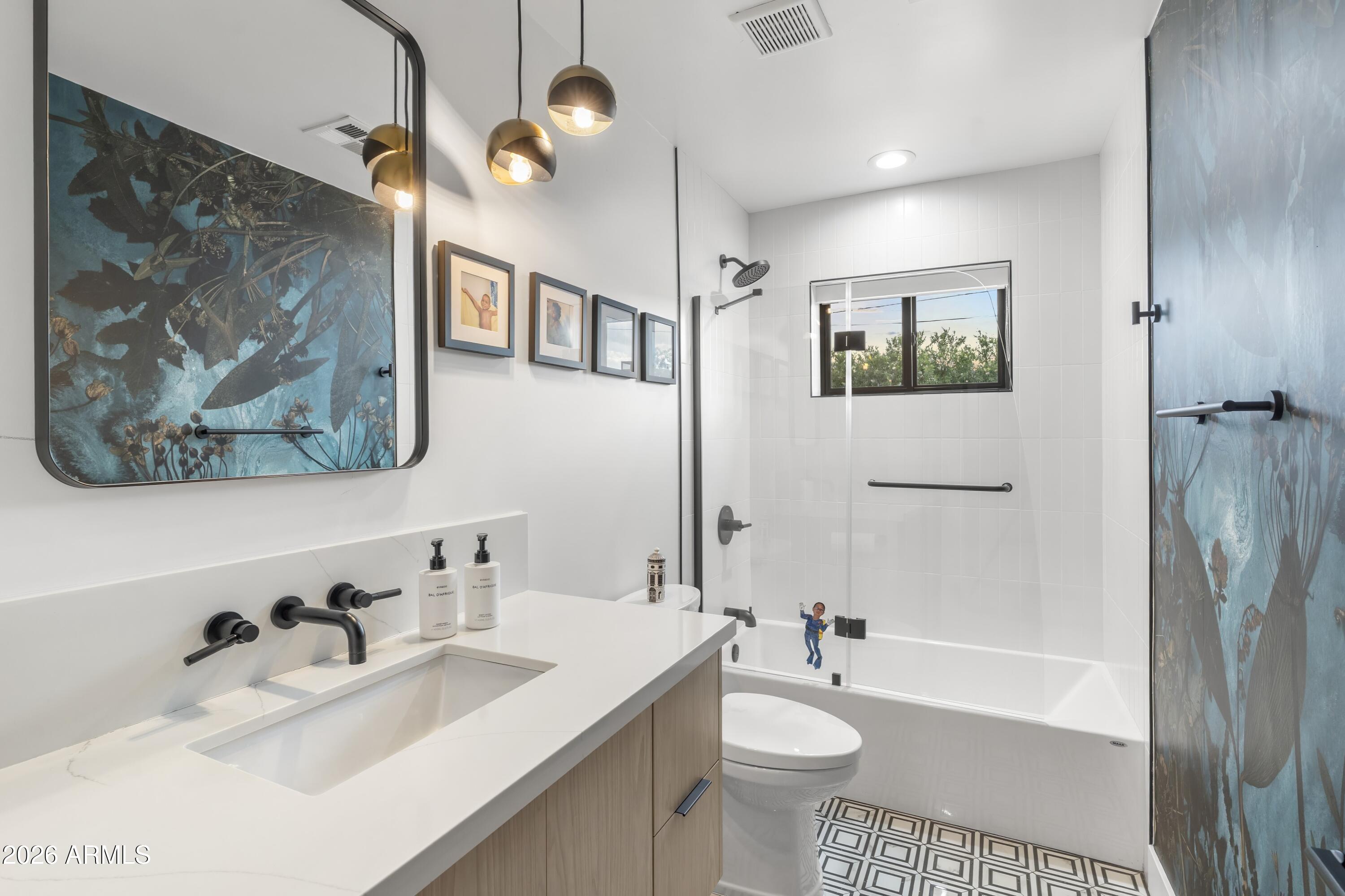 4639 East Osborn Road Phoenix, AZ 85018 - Photo 41 of 58 058_Bathroom