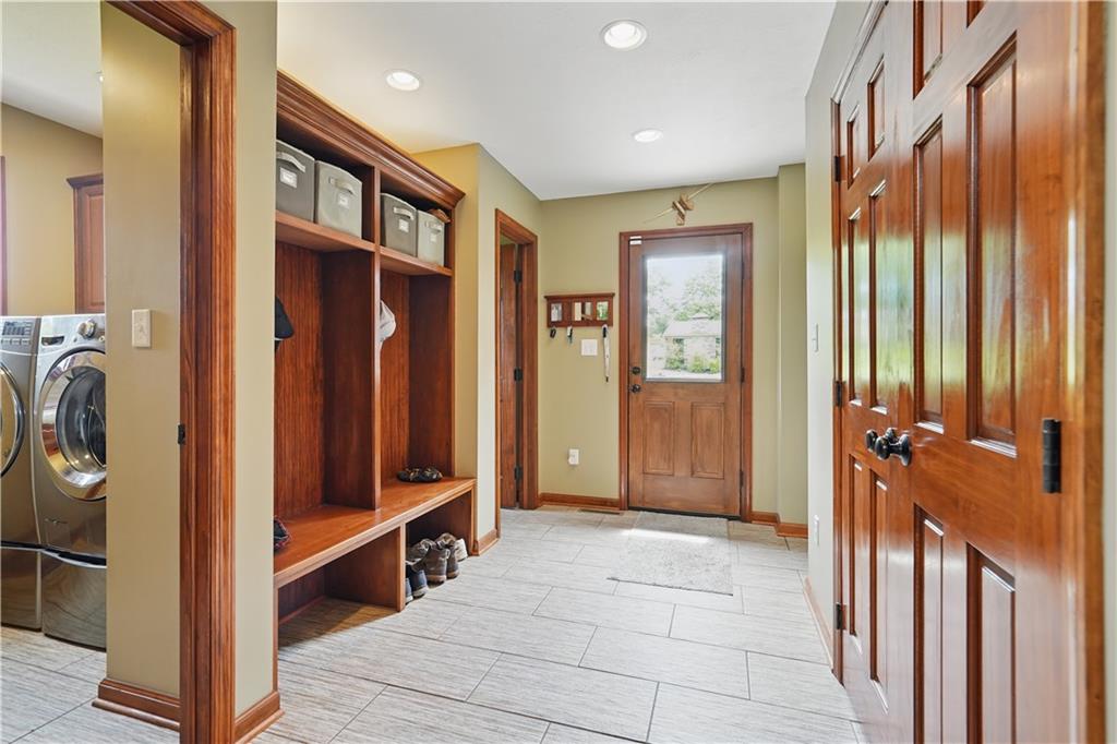 1751 Hassam Road Coraopolis, PA 15108 - Photo 27 of 50 Mudroom