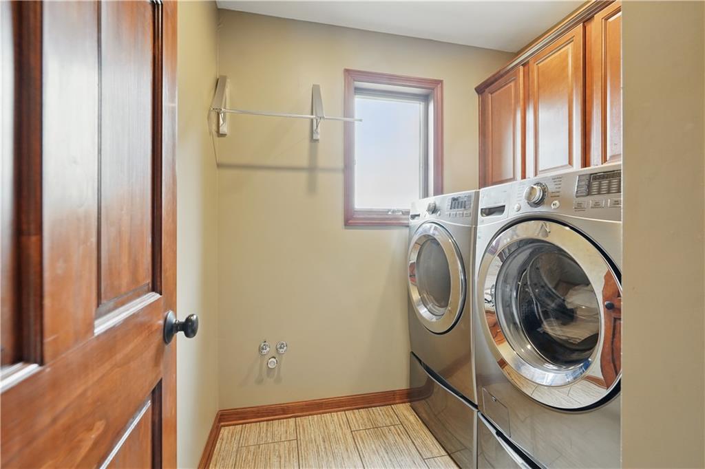 1751 Hassam Road Coraopolis, PA 15108 - Photo 29 of 50 Laundry