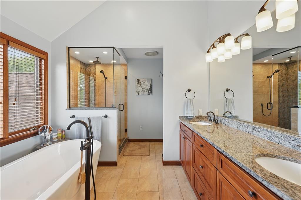 1751 Hassam Road Coraopolis, PA 15108 - Photo 33 of 50 Main Bath