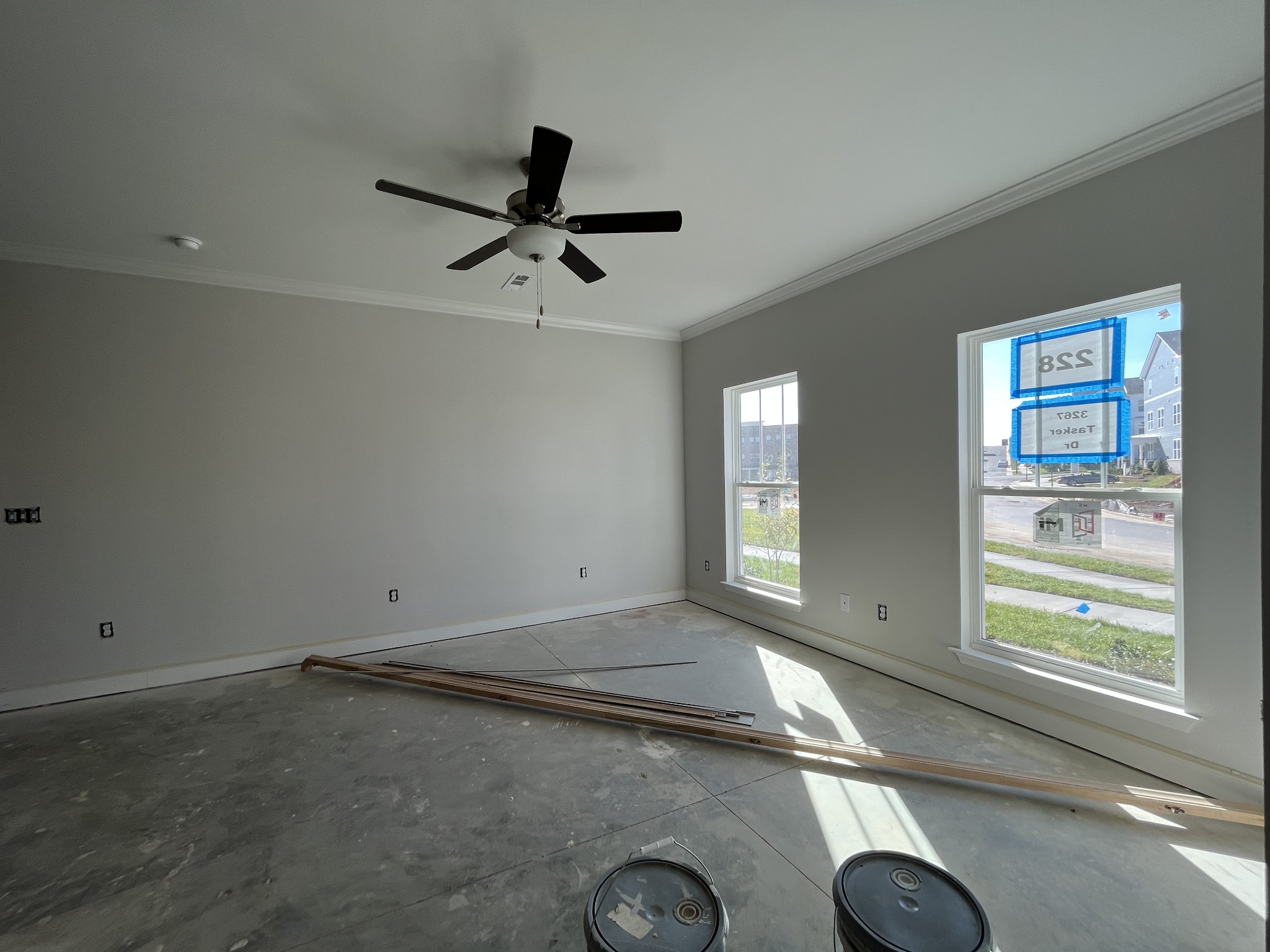 3267 Tasker Drive Antioch, TN 37013 - Photo 11 of 44 an empty room with windows