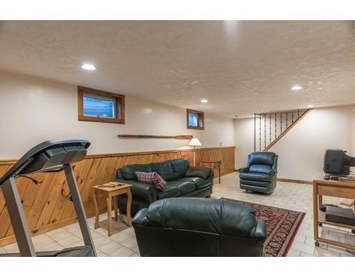 14 Harriett Road Gloucester, MA 01930 - Photo 18 of 30