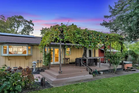 $1,695,000 | 180 Trinity Road, Glen Ellen, CA 95442