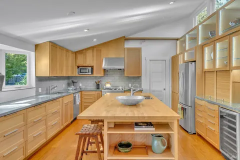 $1,695,000 | 180 Trinity Road, Glen Ellen, CA 95442