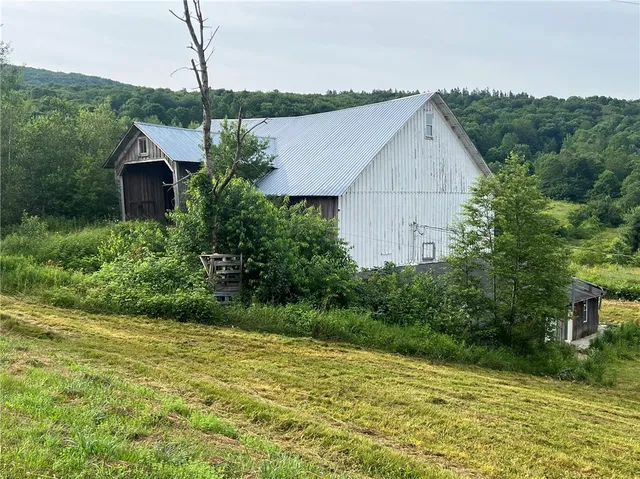 $550,000 | 834 Crescent Valley Road, Bovina, NY 13740