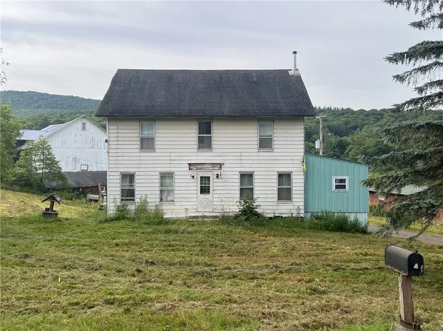 $550,000 | 834 Crescent Valley Road, Bovina, NY 13740