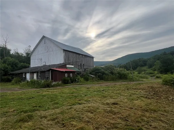 $550,000 | 834 Crescent Valley Road, Bovina, NY 13740