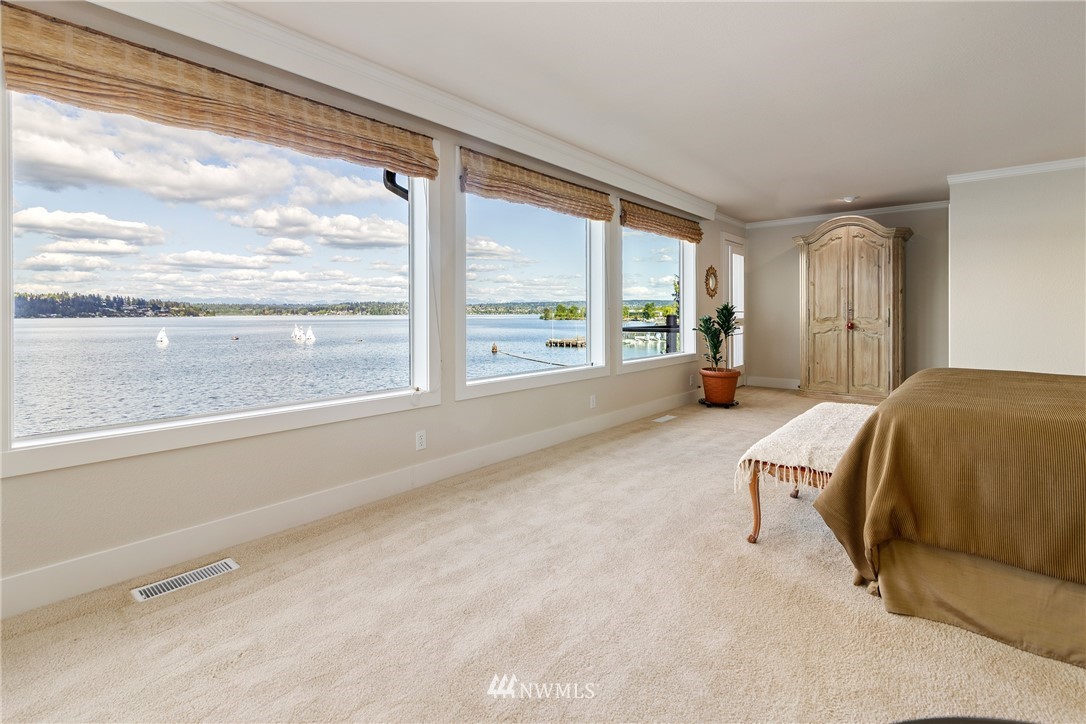 8510 Sand Point Way Northeast Seattle, WA 98115 - Photo 16 of 36 Gallery Image 16