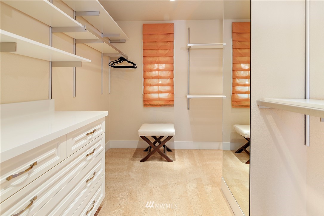 8510 Sand Point Way Northeast Seattle, WA 98115 - Photo 20 of 36 Gallery Image 20