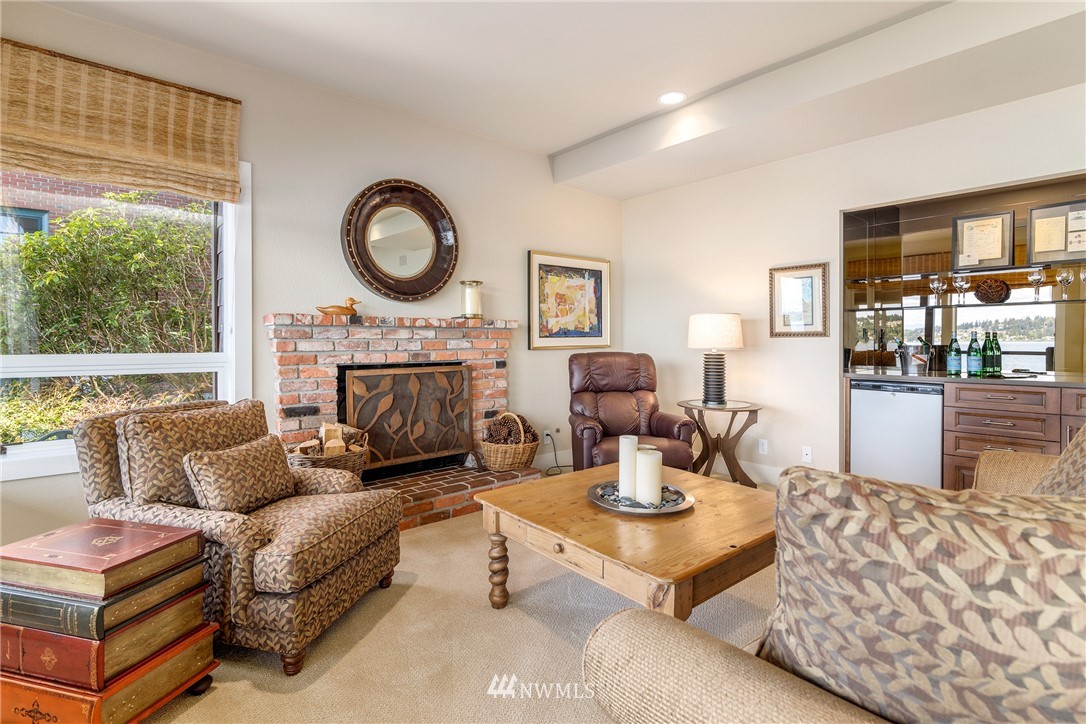 8510 Sand Point Way Northeast Seattle, WA 98115 - Photo 24 of 36 Gallery Image 24