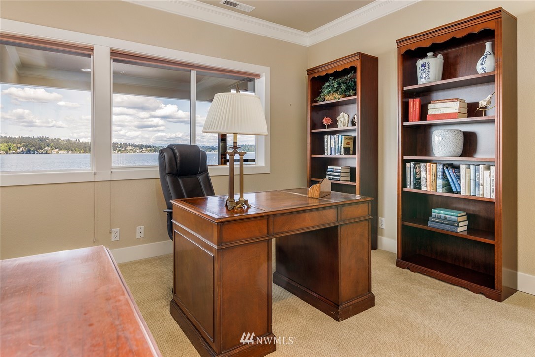 8510 Sand Point Way Northeast Seattle, WA 98115 - Photo 29 of 36 Gallery Image 29