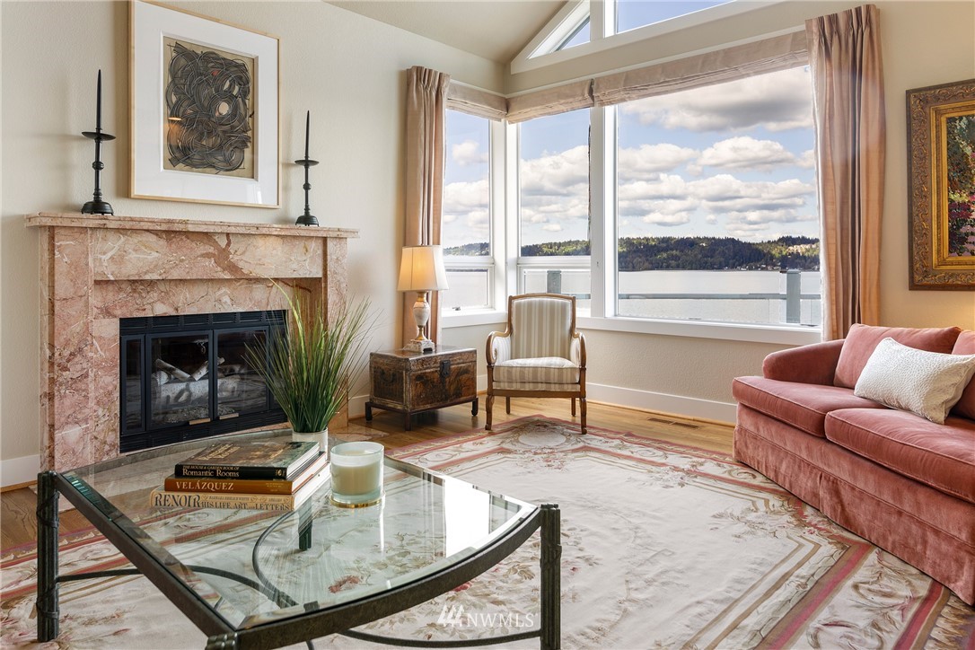 8510 Sand Point Way Northeast Seattle, WA 98115 - Photo 6 of 36 Gallery Image 6
