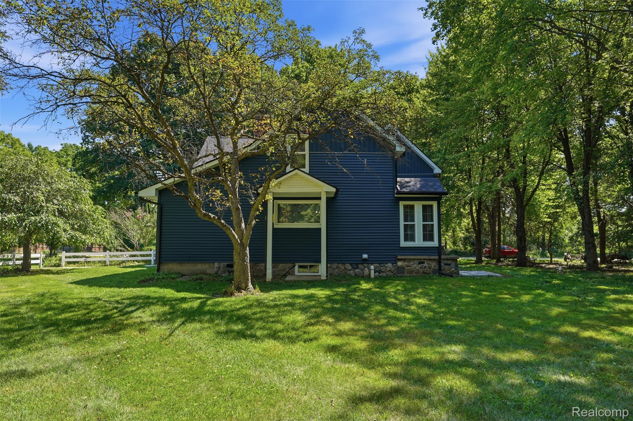 8880 Cedar Lake Road Pinckney, MI 48169 - Photo 44 of 75 52_8880 cedar lake rd-52.jpg