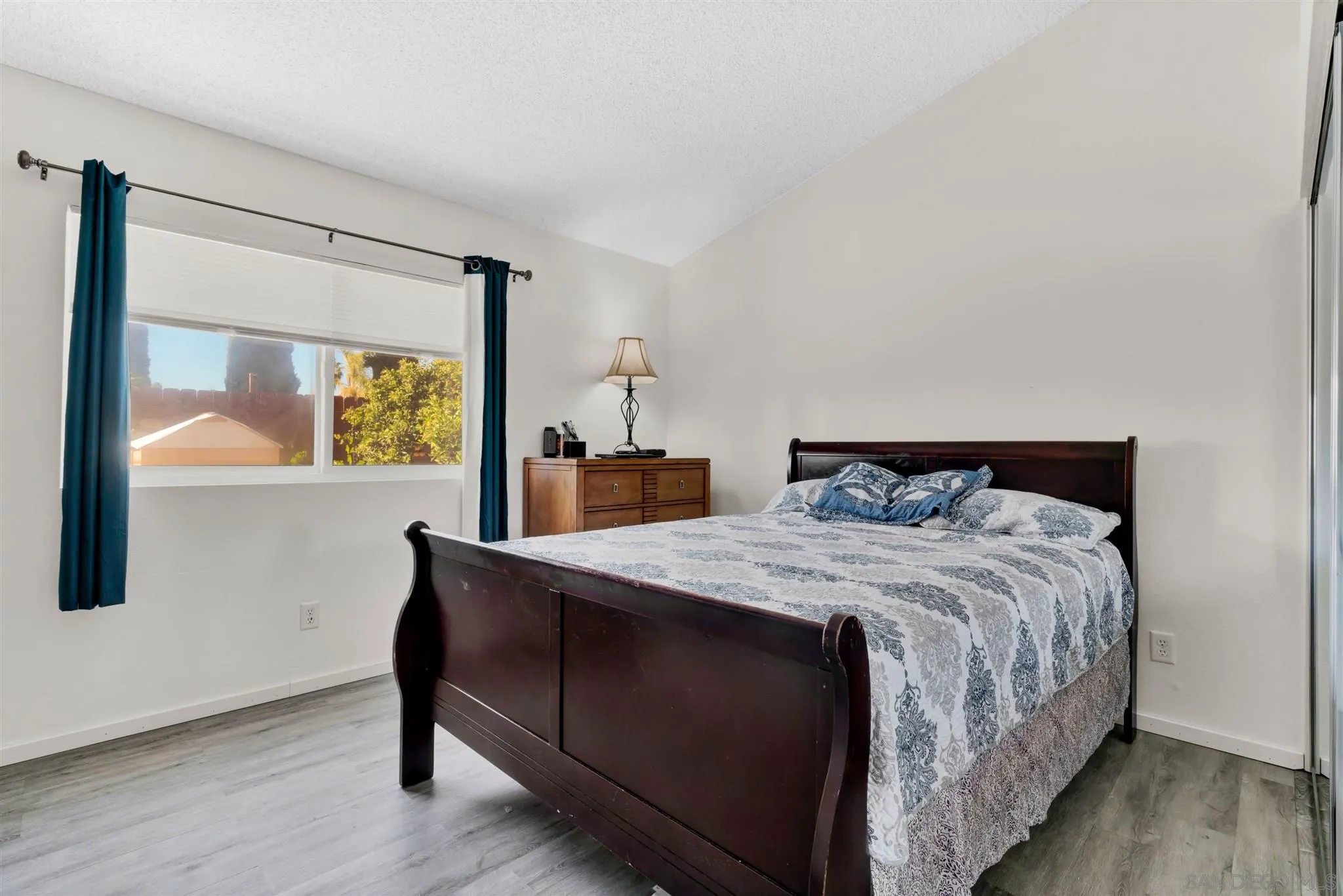 660 Irene Road Oceanside, CA 92057 - Photo 9 of 20 Gallery Image 9