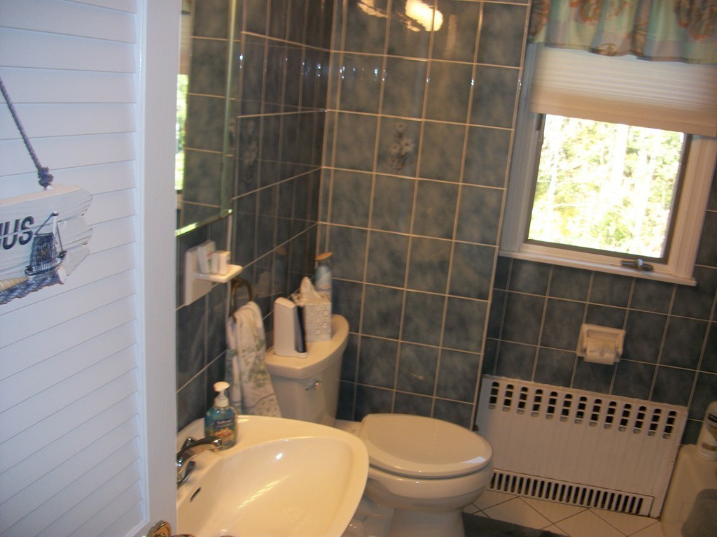 65 Manning Road Lynn, MA 01902 - Photo 10 of 24 Gallery Image 10