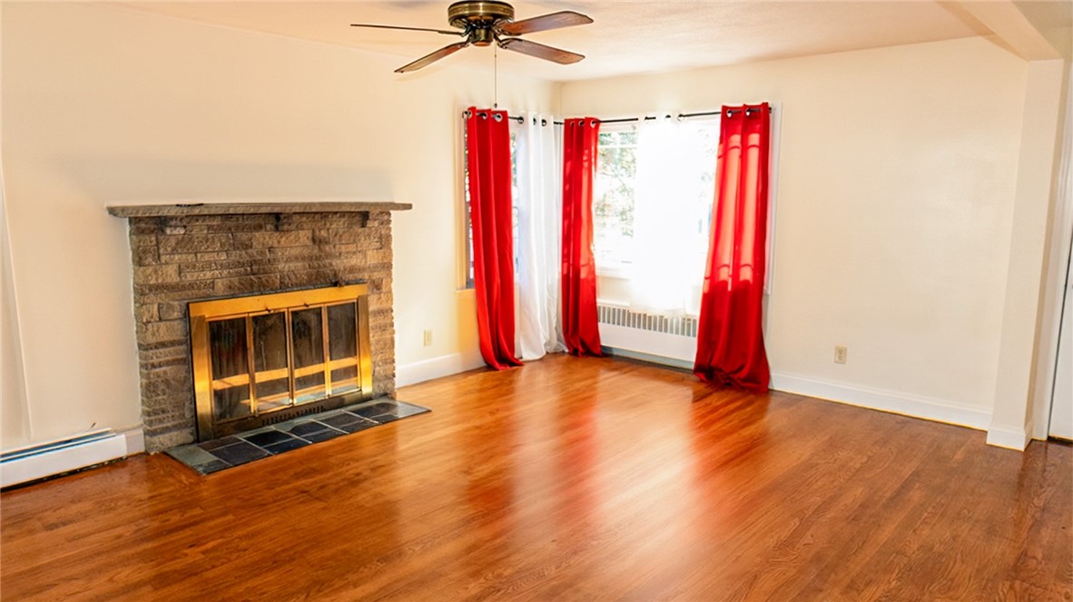 95 Elwyn Street Cranston, RI 02920 - Photo 2 of 41