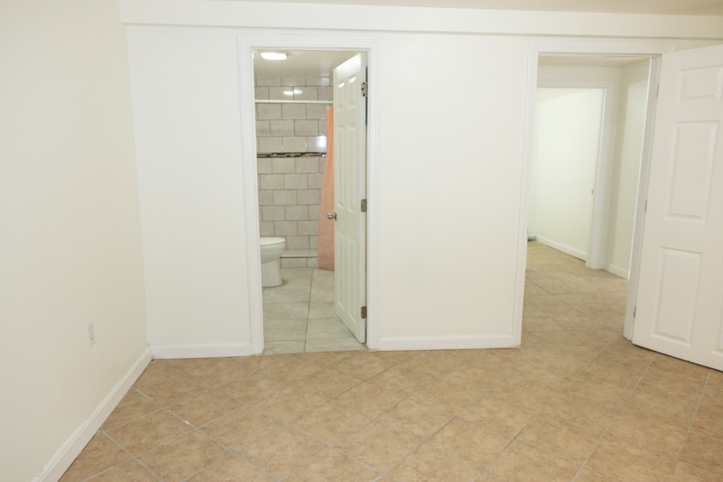 95 Elwyn Street Cranston, RI 02920 - Photo 32 of 41