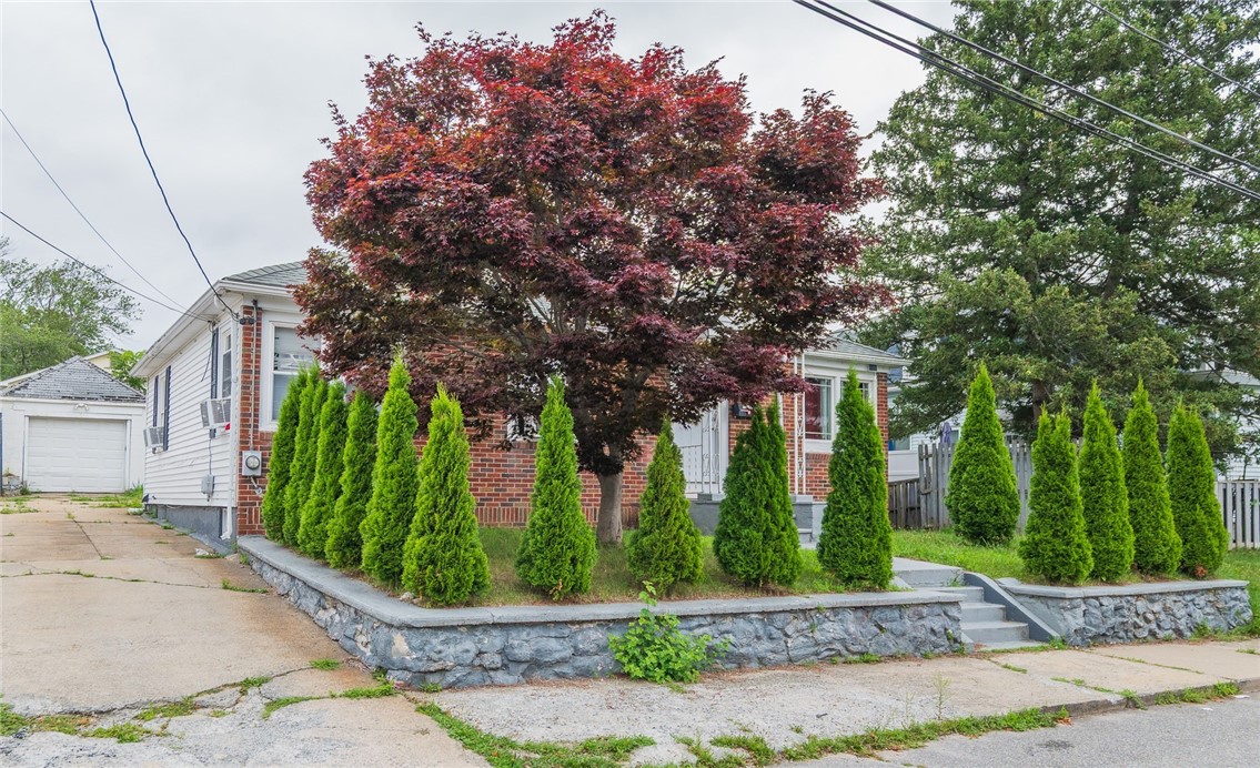 95 Elwyn Street Cranston, RI 02920 - Photo 35 of 41