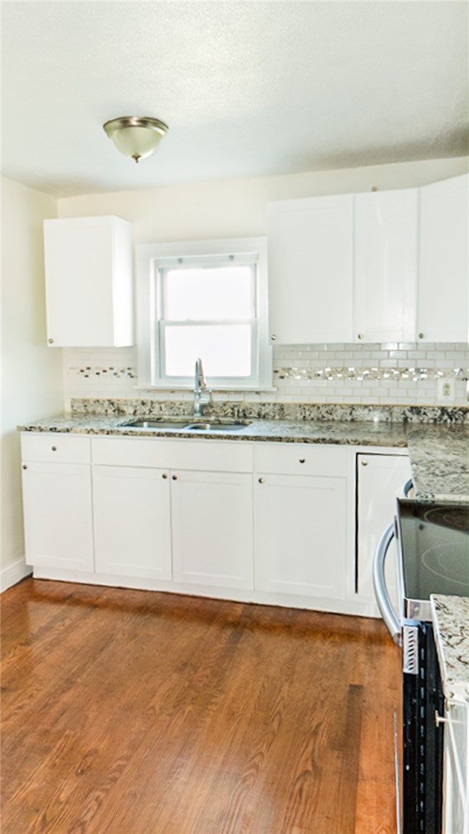 95 Elwyn Street Cranston, RI 02920 - Photo 10 of 41