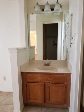 $1,600 | 740 Simonetti Drive, Unit B, Austin, TX 78748