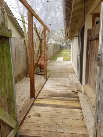 $1,600 | 740 Simonetti Drive, Unit B, Austin, TX 78748