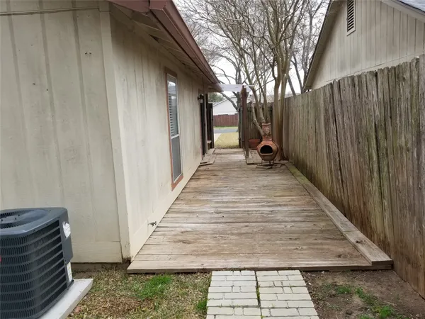 $1,600 | 740 Simonetti Drive, Unit B, Austin, TX 78748