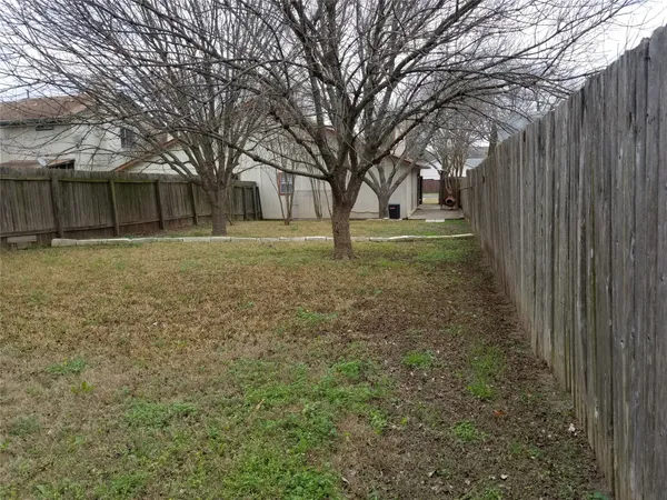 $1,600 | 740 Simonetti Drive, Unit B, Austin, TX 78748