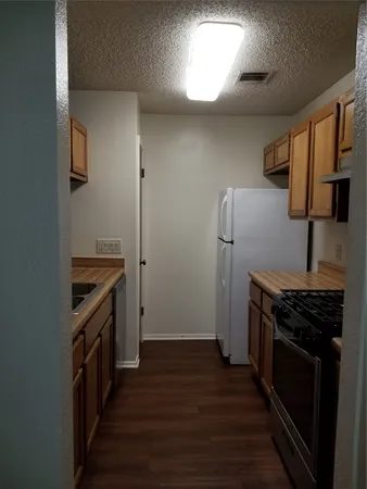 $1,600 | 740 Simonetti Drive, Unit B, Austin, TX 78748